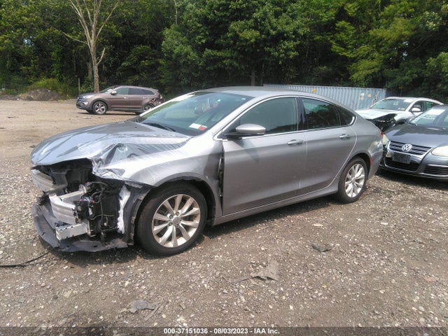 Chrysler 200 C 2015 1C3CCCCG2FN524569 Image 2