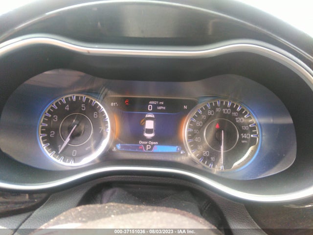 Chrysler 200 C 2015 1C3CCCCG2FN524569 Image 7