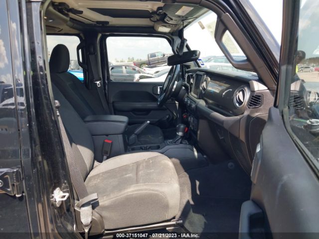 1C4HJXEG8KW626894 Jeep Wrangler Unlimited Sahara