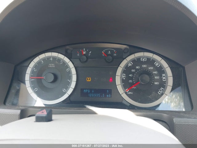 2009 FORD ESCAPE XLT VIN: 1FMCU03729KB78242
