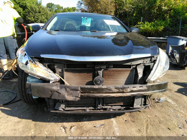 2011 HYUNDAI SONATA SE VIN: 5NPEC4AC3BH092658