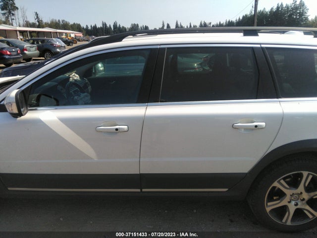 2014 Volvo XC70, VIN: YV4902BZXE1180536