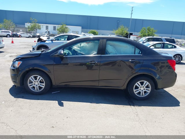 Chevrolet SONIC LT 2015 1G1JC5SG6F4211975 Image 14