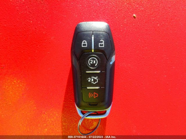 1FATP8EM2F5393553 Ford Mustang V6