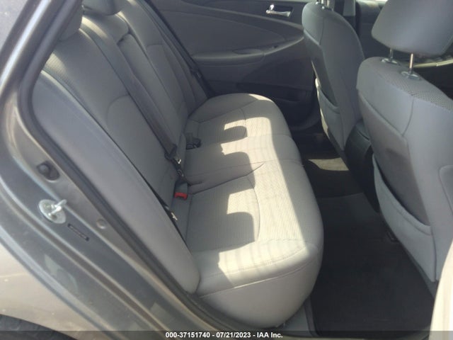 2013 HYUNDAI SONATA GLS VIN: 5NPEB4AC5DH744301