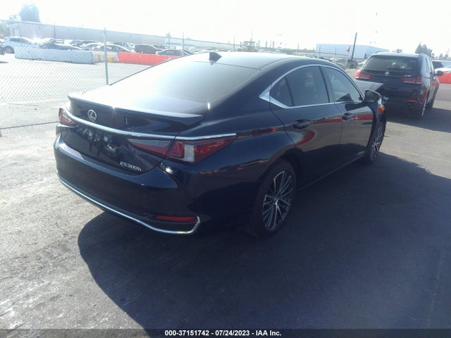 58ADA1C12PU031153 Lexus Es Es 300h