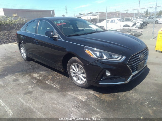 Hyundai SONATA SE 2018 5NPE24AF0JH697961 головне зображення