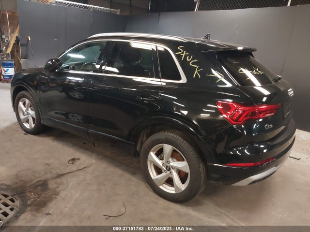 WA1AUCF38M1154817 Audi Q3 PREMIUM
