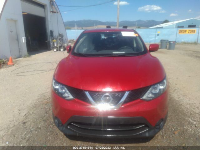 JN1BJ1CR9JW282971 Nissan Rogue Sport S