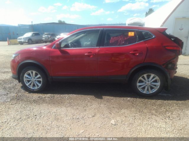 JN1BJ1CR9JW282971 Nissan Rogue Sport S