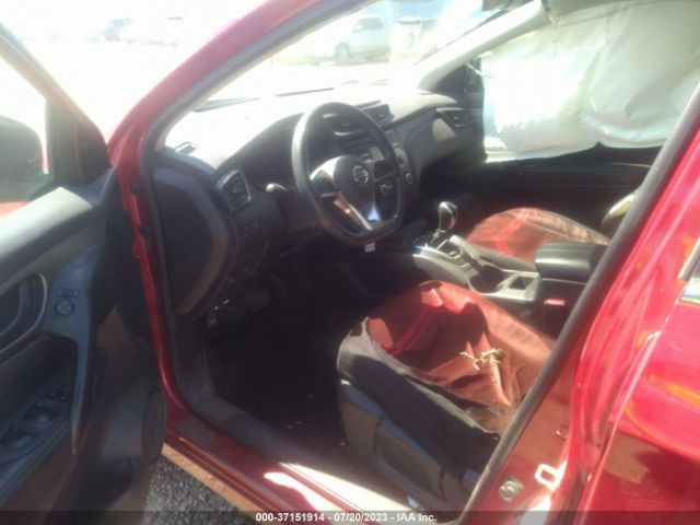 JN1BJ1CR9JW282971 Nissan Rogue Sport S