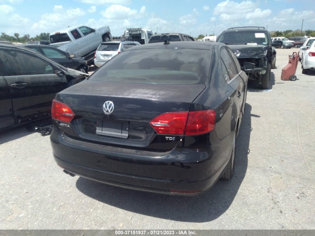 3VWLL7AJ4EM229755 Volkswagen Jetta Sedan Tdi