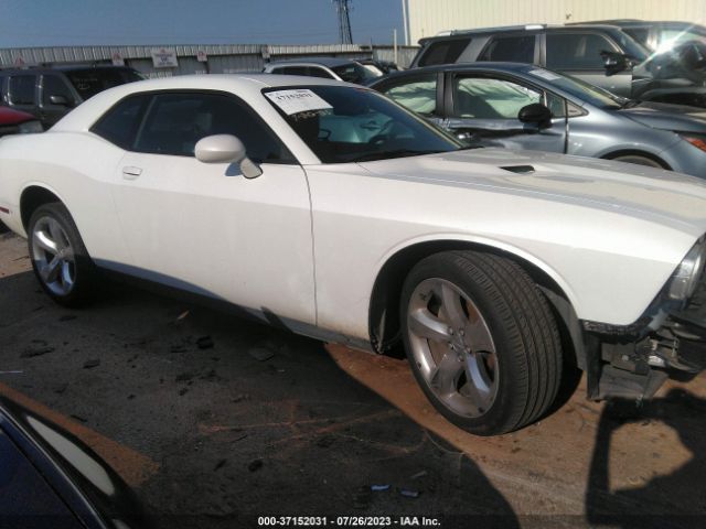 2C3CDYAGXEH231877 Dodge Challenger Sxt Plus
