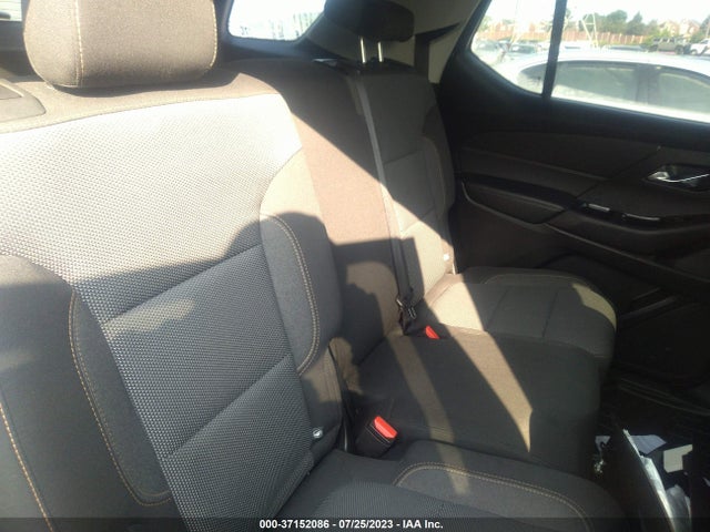 Chevrolet Traverse Ls 2018 1GNERFKW4JJ198018 Image 8