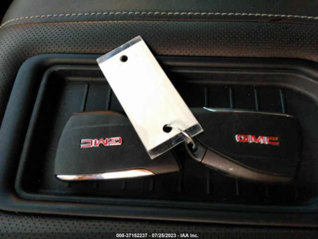1GKS1GKD8MR314970 GMC Yukon Xl Slt