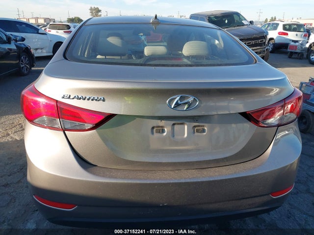 Hyundai ELANTRA SE 2016 5NPDH4AE2GH723793 Image 8