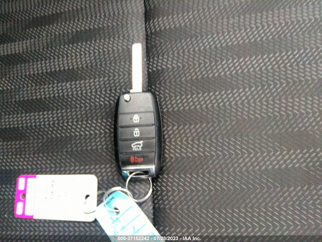 2020 KIA SPORTAGE LX VIN: KNDPMCAC3L7669632