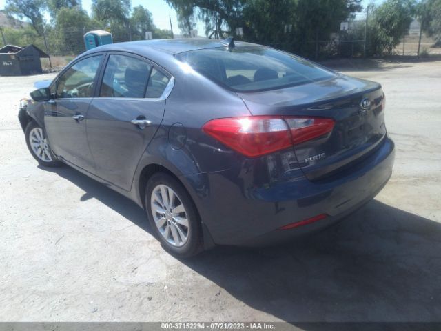 KNAFX4A8XE5085275 KIA FORTE EX