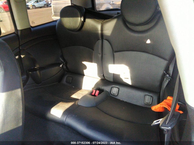 2009 MINI COOPER CLUBMAN VIN: WMWML33529TX36030