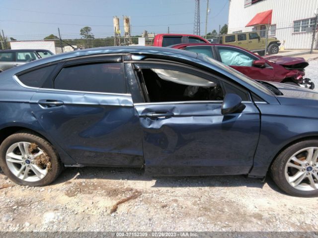 3FA6P0HD1JR287028 Ford FUSION SE