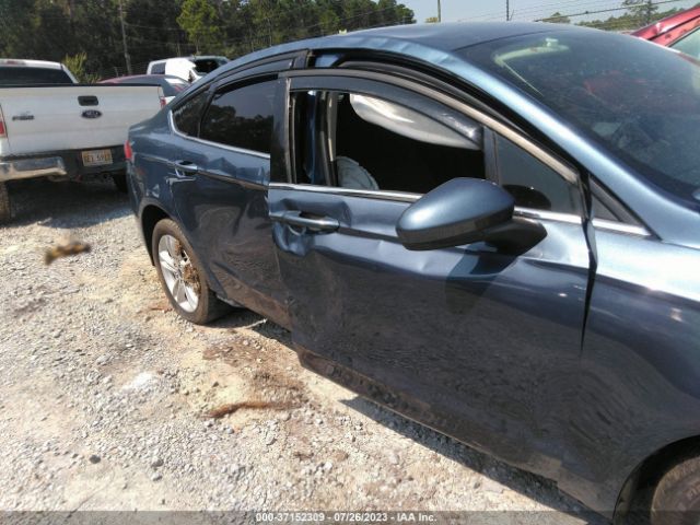 3FA6P0HD1JR287028 Ford FUSION SE