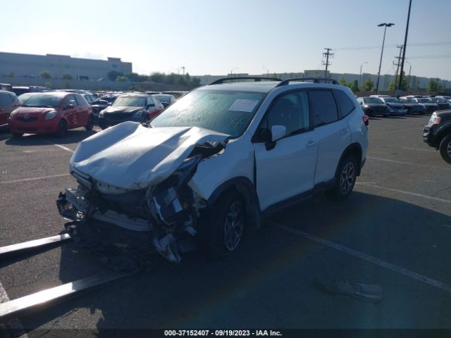 JF2SKAGC4KH442763 Subaru Forester Premium