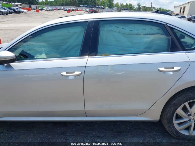 1VWBA7A37JC021187 Volkswagen Passat 2.0t Se