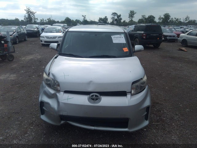 2011 SCION XB VIN: JTLZE4FE5B1124088