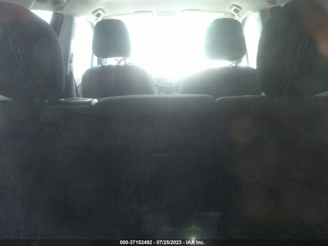 Chevrolet TRAX LS 2020 3GNCJKSB3LL244504 Image 8