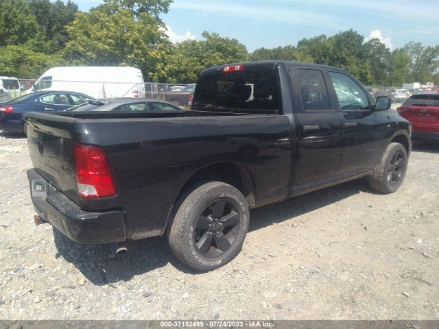 2018 RAM 1500 EXPRESS VIN: 1C6RR7FG2JS175048