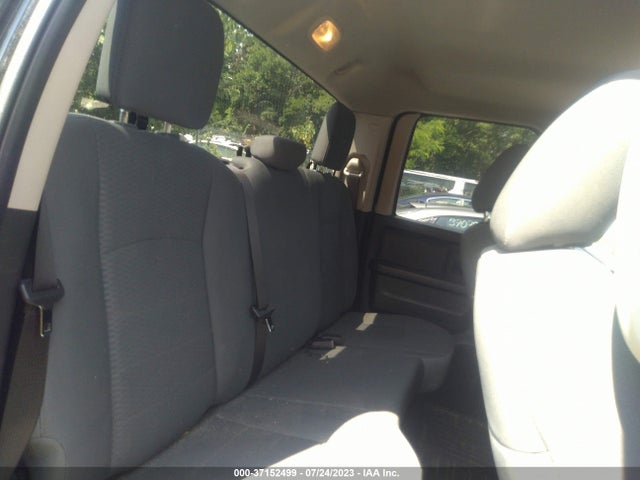 2018 RAM 1500 EXPRESS VIN: 1C6RR7FG2JS175048