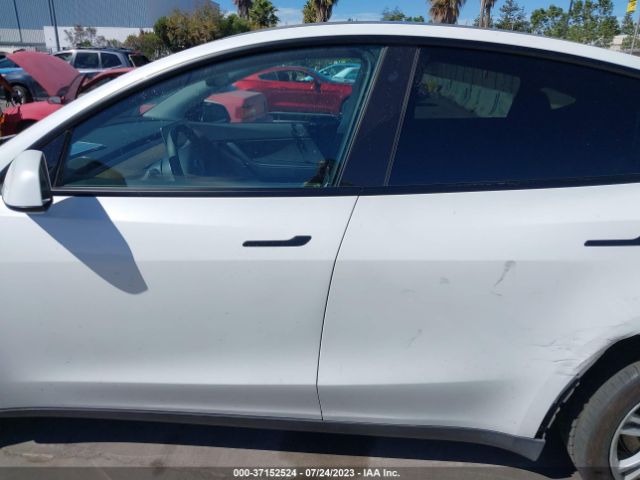 5YJYGDEE0MF157156 Tesla Model Y Long Range