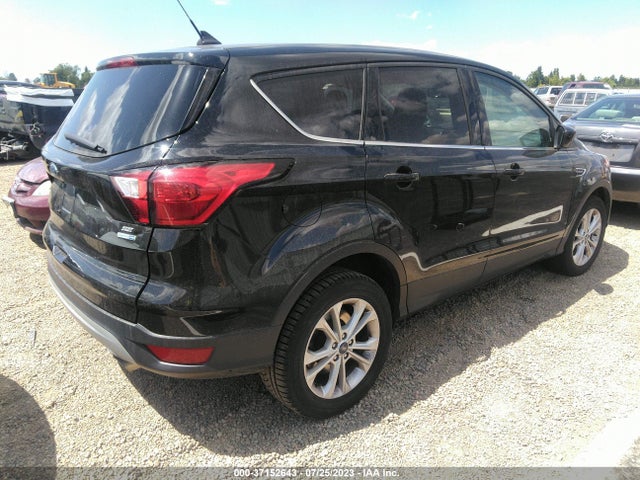 Ford ESCAPE SE 2019 1FMCU9GD6KUC05649 Image 4