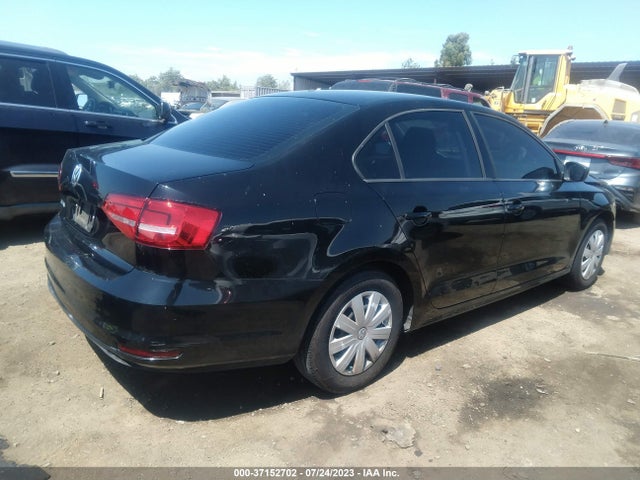3VW1K7AJ0FM298826 Volkswagen Jetta Sedan 2.0l S