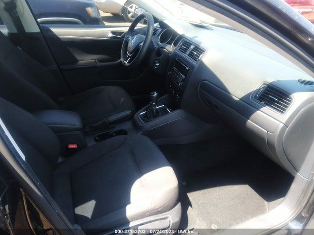 3VW1K7AJ0FM298826 Volkswagen Jetta Sedan 2.0l S