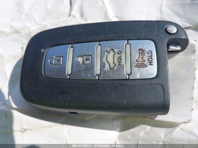 2011 HYUNDAI SONATA LTD PZEV VIN: 5NPEC4AC8BH137514