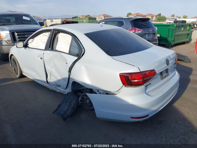 3VW2B7AJ8JM255526 Volkswagen Jetta 1.4t S
