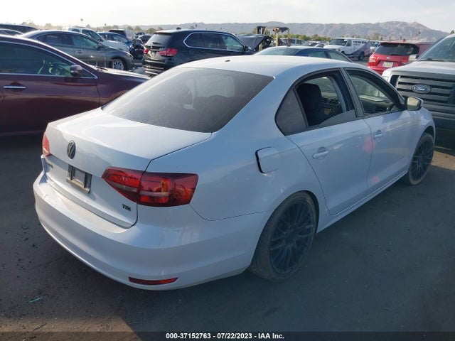 3VW2B7AJ8JM255526 Volkswagen Jetta 1.4t S