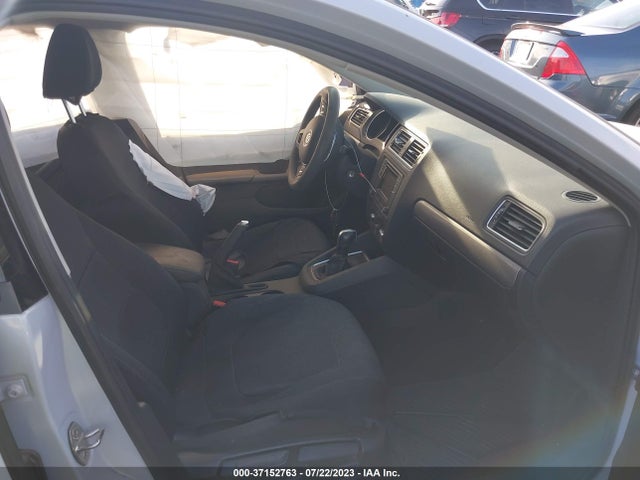 3VW2B7AJ8JM255526 Volkswagen Jetta 1.4t S
