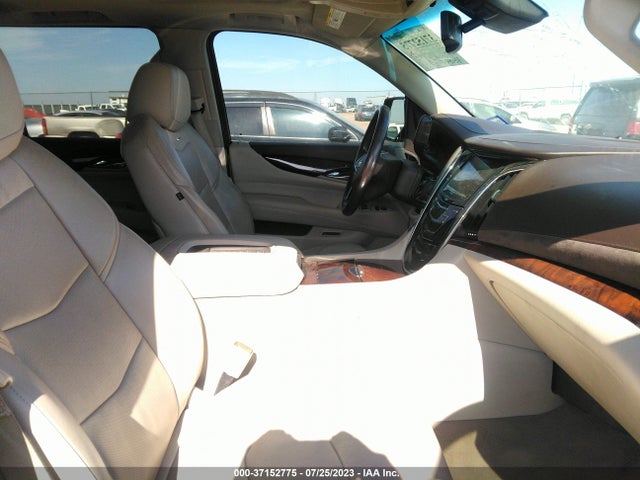 1GYS4HKJ3GR105133 Cadillac Escalade Esv Luxury Collection