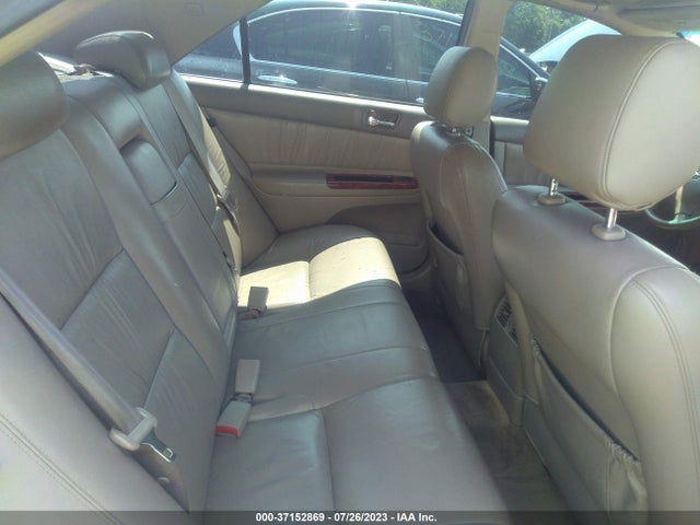 2004 TOYOTA CAMRY LE/XLE VIN: JTDBF30K940152228