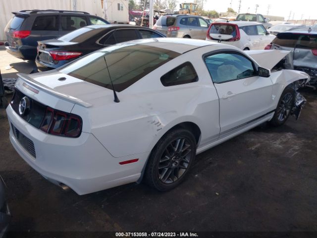 1ZVBP8AM7E5299479 Ford Mustang V6