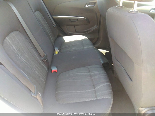 Chevrolet SONIC LT 2015 1G1JC6SG3F4172820 Image 9