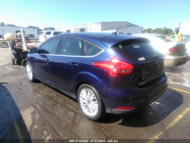 2016 FORD FOCUS TITANIUM VIN: 1FADP3N24GL201603