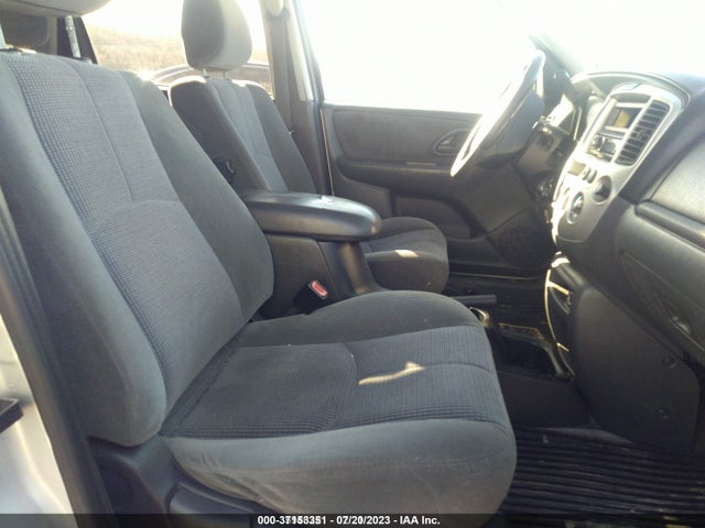 2004 MAZDA TRIBUTE LX V6 VIN: 4F2YZ041X4KM13131