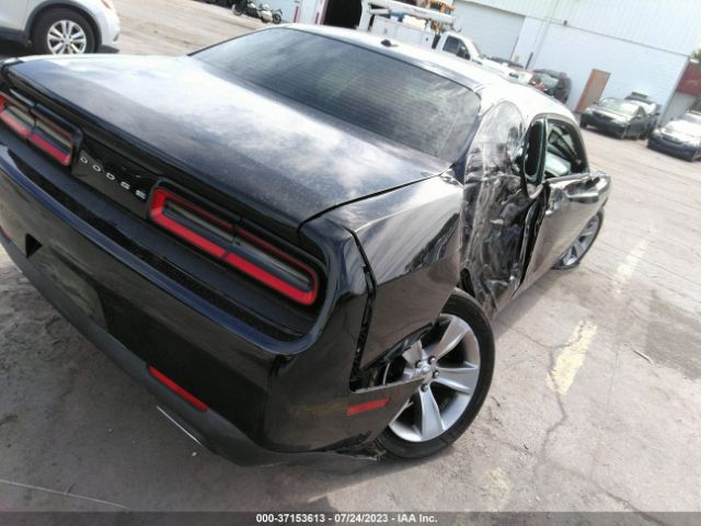 2C3CDZAG5FH783620 Dodge Challenger Sxt