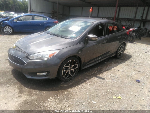 Ford FOCUS SE 2015 1FADP3F28FL259842 Image 2