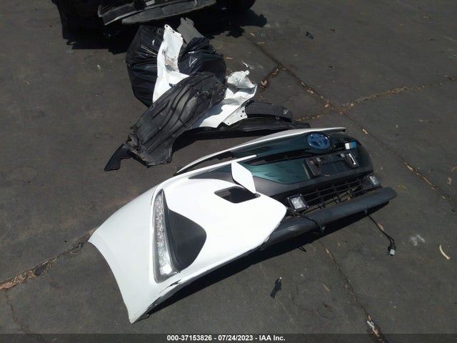 Toyota Prius Prime Plus/premium/advanced 2018 JTDKARFP2J3075958 Image 4