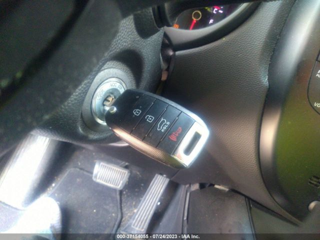 KNDJP3A5XK7698557 KIA SOUL +