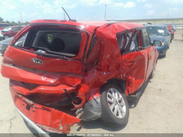 KNDJP3A5XK7698557 KIA SOUL +